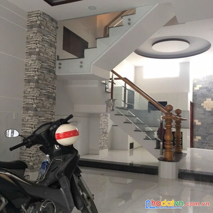 Gấp nhà xvnt f19  sẵn kết cấu 5 tầng hẻm 1 trục sát mt chỉ 5 tỷ nhĩnh