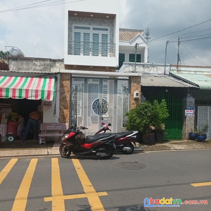 Hot ! cực hot! chỉ chưa tới 70tr/1m cho mtkd cực đỉnh lòng đường 8m - lề đường gần 2m.tiện kinh
