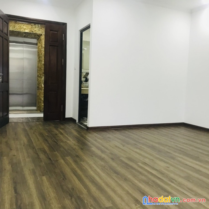 Bán nhanh nhà phố nguyễn khánh toàn, 6 tầng có thang máy, 14 tỷ ba
