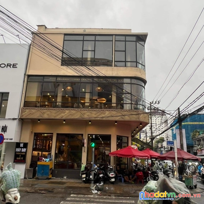 Nhà mặt tiền kinh doanh hải châu, hùng vương, 2 mặt tiền, 3 tầng, thuê 70tr/ th
