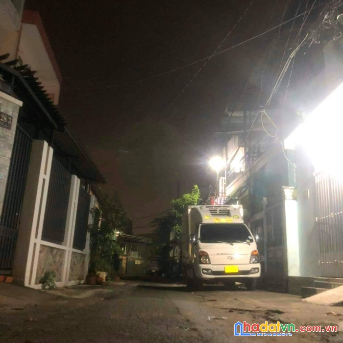 +gấp gấp nhà bán hạ chào, đht05, giá chỉ còn nhỉnh 4tỷ
