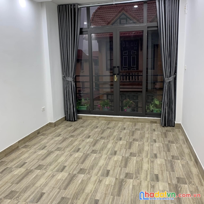 Bán nhà phố phú viên ,long biên. 60m,5 tầng, 3 tỷ,gara  ô tô, kinh doanh 0389160730