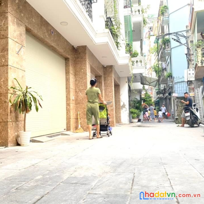 Khu vực vip, trung yên,15m oto tránh,sát mặt phố,nhà đẹp,ngõ thông 36mx5 chỉ 4.05 tỷ
