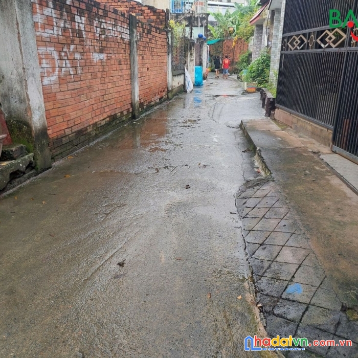 Bán lô đất 97m2 tặng nhà cấp 4 gần ca p. bửu hòa, shr thổ cư 100% giá cực rẻ