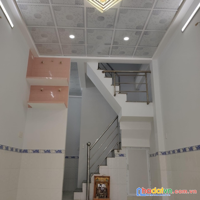 Sát mặt tiền q6 ,bà hom, hẻm xe hơi , 40m2, 3 tầng, chỉ 4.7 tỷ