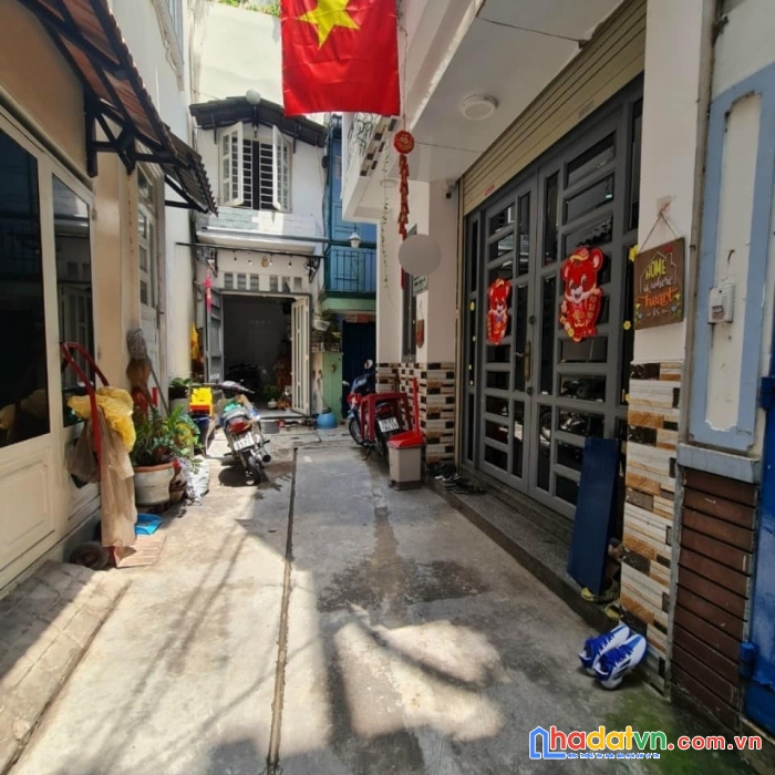 Nhà đẹp nguyễn công hoan, đầy đủ công năng, 33m2, 3 tầng, nhỉnh 5 tỷ tl