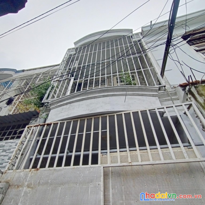 Bán nhà 2 tầng, đường lâm văn bền, phường tân kiểng, giá 3,3 tỷ.