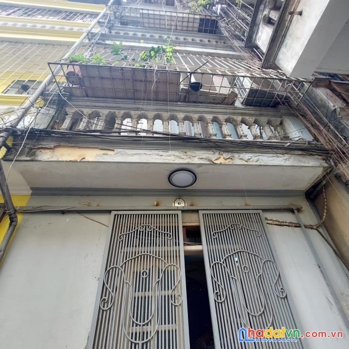 Bán nhà trung tâm q ba đình - diện tích 32m2 x 4 tầng, 2 thoáng gần phố - giá 2 tỷ 4