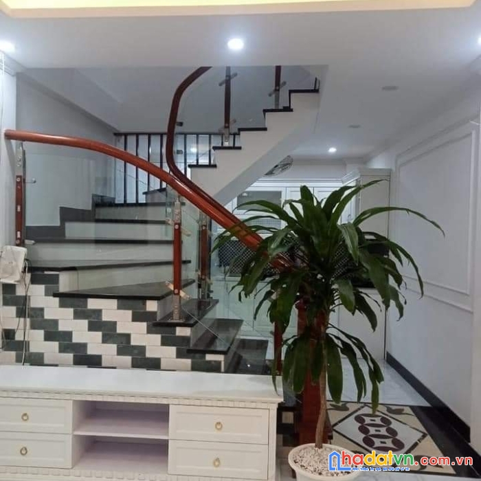 Siêu hiếm - định công - trịnh đình cửu - 5 tầng lung linh - gần ô tô - anh ninh tuyệt vời - 2.7 tỷ