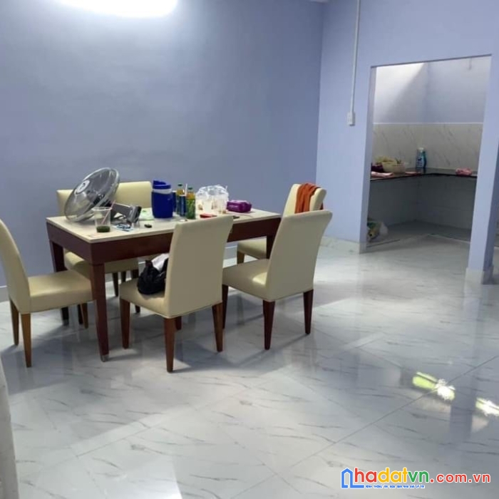 Bán nhà nguyên căn vị trí đẹp tại quận 9, tphcm