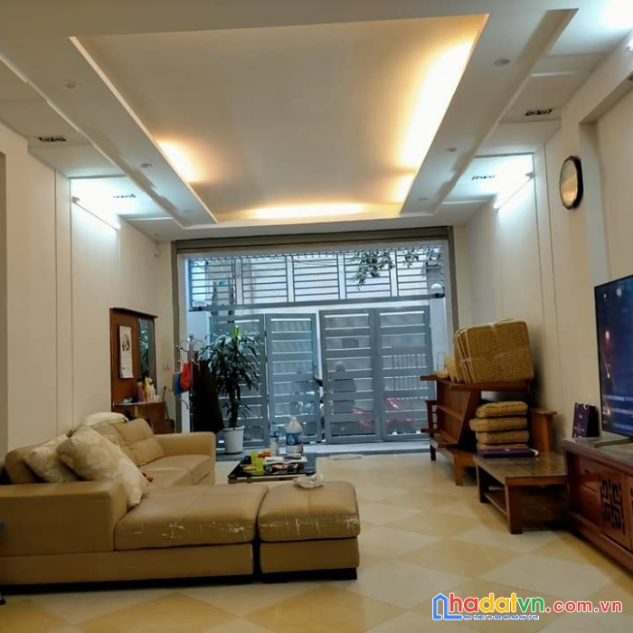 Mặt phố khương trung 54 m 3 tầng mặt tiền 4.3 m giá 7.5 tỷ