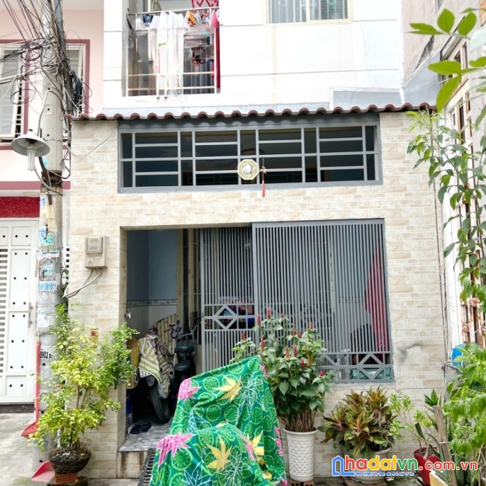 Căn góc 3 tầng sát hẻm xe hơi đường liên tỉnh 5 (quốc lộ 50) phường 5- quận 8