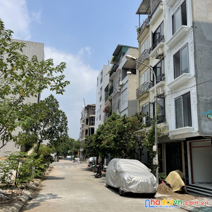 Cần bán lô đất xuân phương - tu hoàng  42m còn sót - phân lô - vỉa hè - ô tô tránh - gía nhỉnh 4