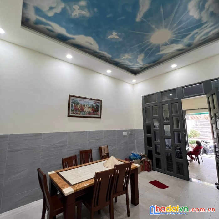 Bán nhà mặt tiền ngay lũy bán bích, hòa bình - tân phú, dt 4 x22 giá chỉ 9.3 tỷ.