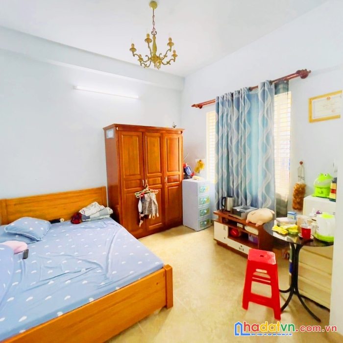 Nhỉnh 6 tỷ có nhà 61m2, 3 tầng, 4pn, mặt tiền 5m, khu vip lê văn sỹ