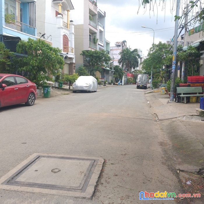 Bán nhà đường ngô chí quốc - bình chiểu - thủ đức 60m2 3 tầng giá 4.5 tỷ