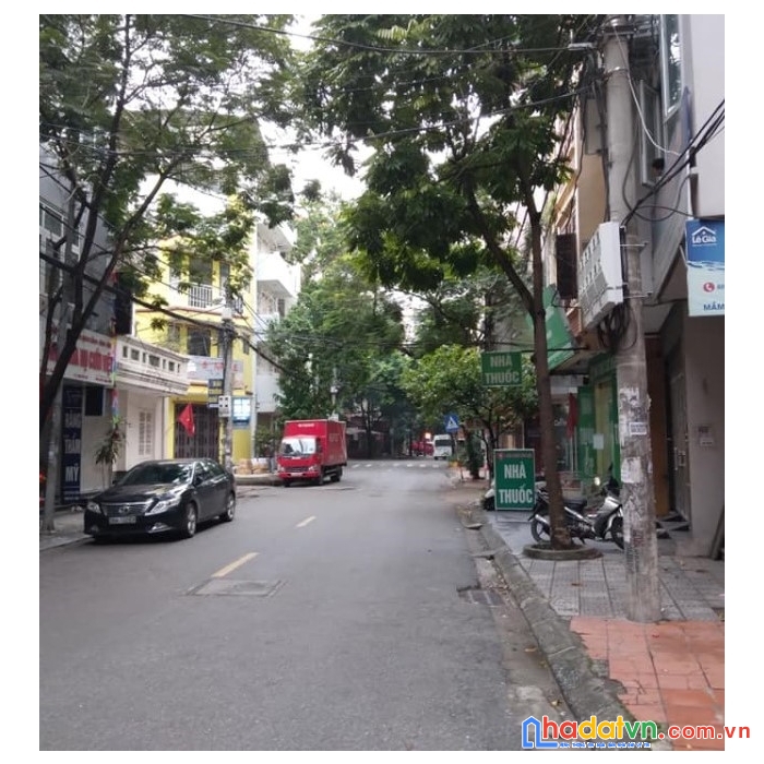 Bán nhà phố cầu giấy: 65m2*5tầng, mt: 5.2m, vỉa hè, ô tô tránh, ở, kinh doanh, giá: 16.x tỷ