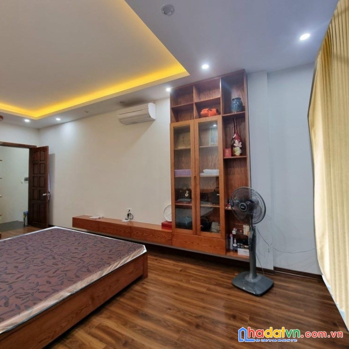 Mặt phố trần đăng ninh, mở văn phòng luật, công chứng, 15 tỷ hai
