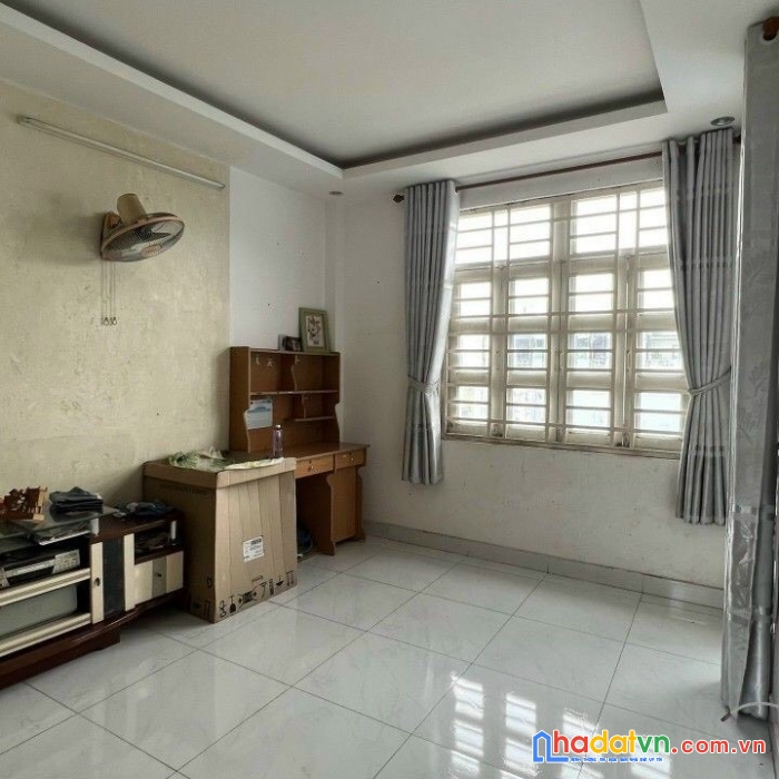 Hẻm đẹp nguyễn công hoan, 5.7 x 9.5m, 2 lầu, 4pn, phú nhuận, dt 54m², giá 7.8 tỷ