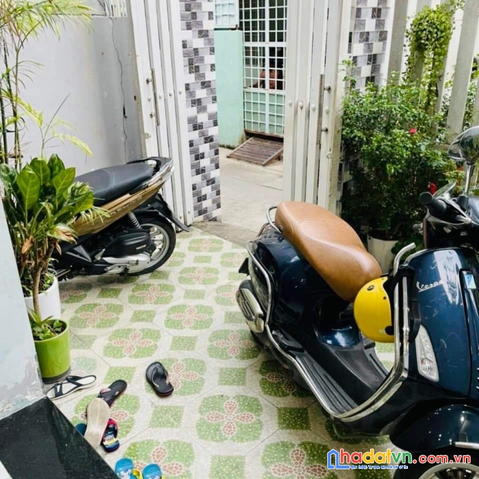 Chỉ 4.4 tỷ có nhà quận 8, diện tích khủng 4x20m, 2tầng, có sân vườn trước sau,  tương lai ra mặt