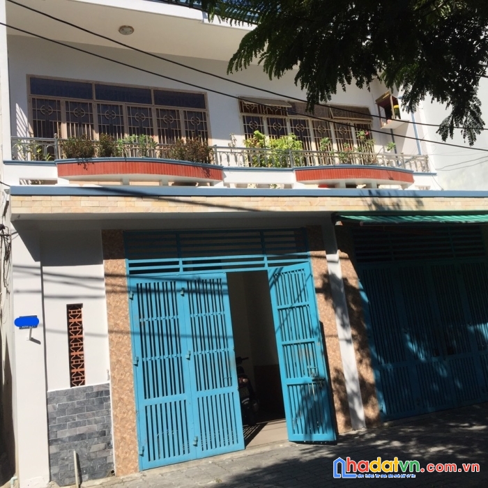 Chính chủ cần bán 2 căn nhà liền kề vị trí đẹp tại tp đà nẵng