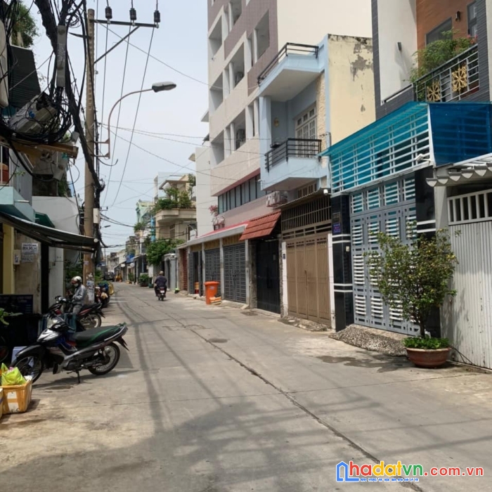 Cần tiền bán gấp nhà phường 2 quận 8 4 tầng 90m2 gía nhỉnh 10 tỷ