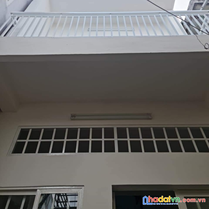 Bán nhà quận 6, hẻm hơn 3m thông tứ tung, sát mặt tiền, gần chợ tân hoà đông, sổ vuông vức,  nhà