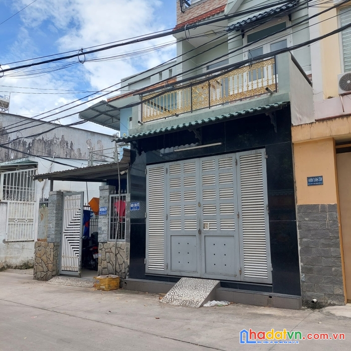 Nhà mặt tiền, hẻm xe tải 7m, 3 pn - tch 13, q12
giá chỉ 3 tỷ 1.