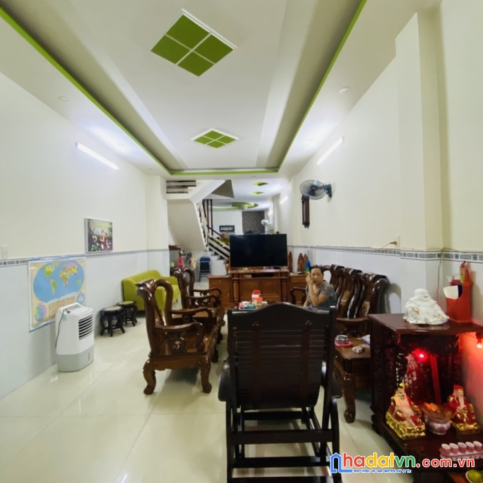 Bán nhà hxh 1 sẹc phạm văn bạch , tân bình - 3 tầng - 100m2 - 9 tỷ