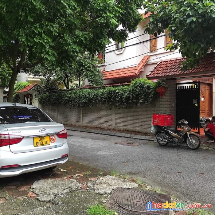 Chính chủ bán gấp đất đẹp thạch bàn ngay sát tttm aeon - ô tô 7 chỗ vào đất - vài bước chân ra ô