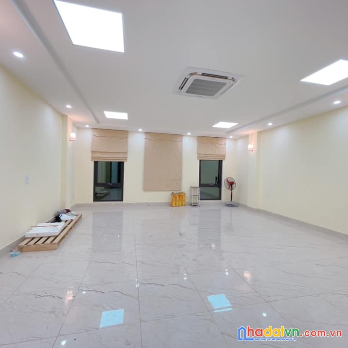 Bán tòa nhà mặt phố 9 tầng, mặt tiền 6m, 70m2 lê trọng tấn
