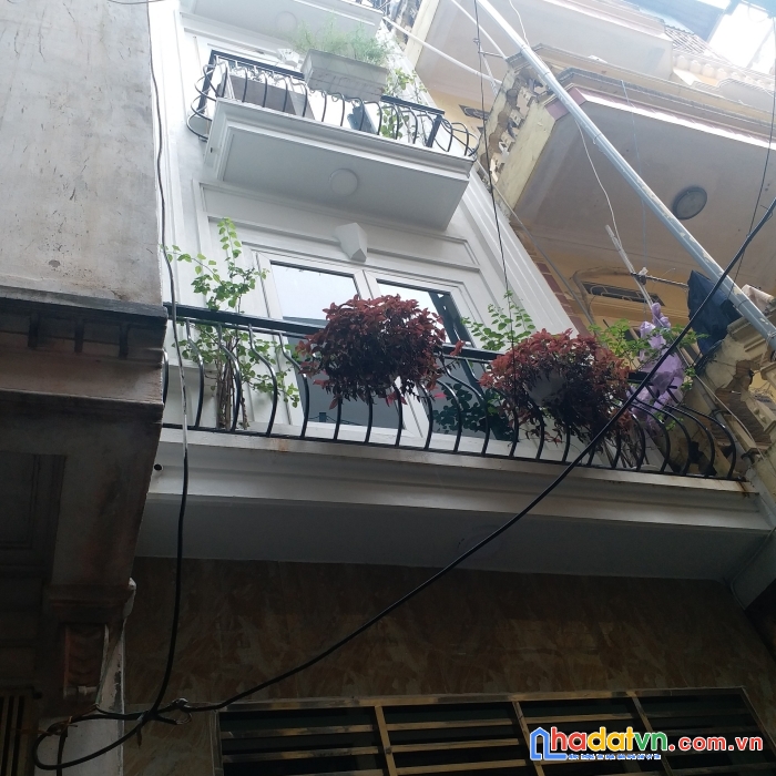 Bán nhà phùng hưng hà đông 34m, 5t, giá 3.95 tỷ. lh: 0986353662
