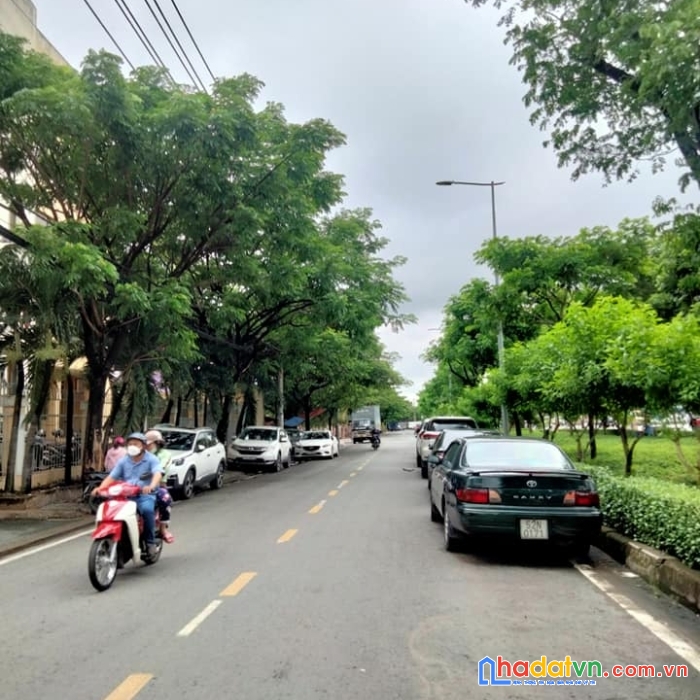 Nhà ngay đường trần đại nghĩa tân kiên bình chánh. khu vực tiềm năng sinh lợi. giáp quận bình tân.