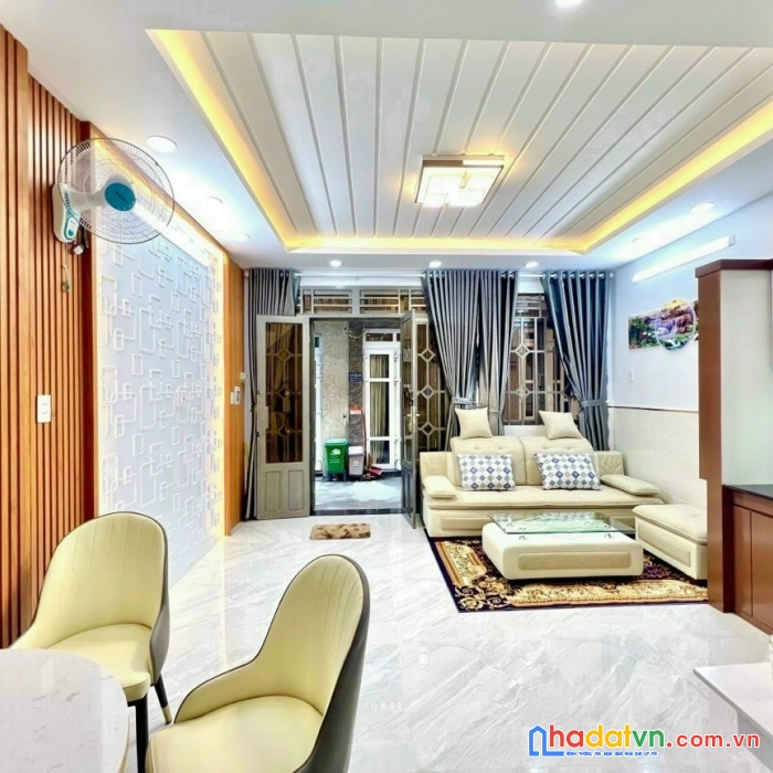 Hẻm 1 sẹc hẻm 274 vườn lài, 4.5 x 7.2m, 2 pn, đẹp, tân phú, dt 32m², giá 4.3 tỷ