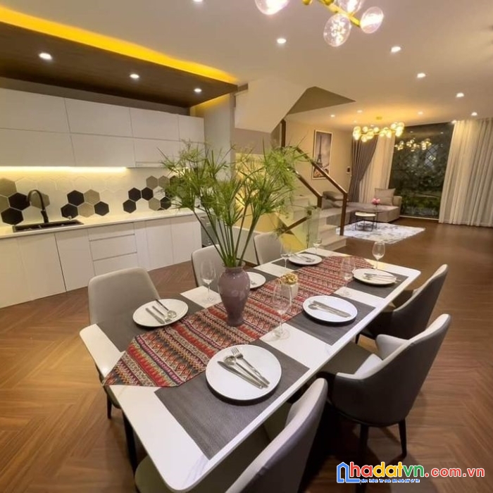 Bán nhà ngõ 95 phố chùa bộc, 60m2 x 5 tầng, ô tô kinh doanh, nhỉnh 11 tỷ