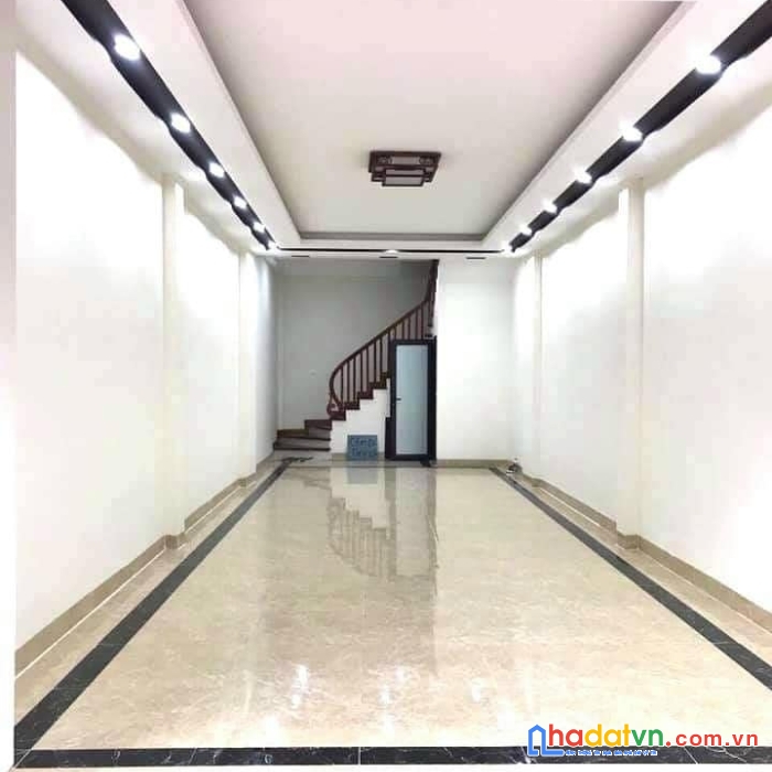 Bán nhà quang trung  dt 45 m2.  4 tầng. mt 4.2m. kd. oto đỗ cửa
 giá 4.2 tỷ