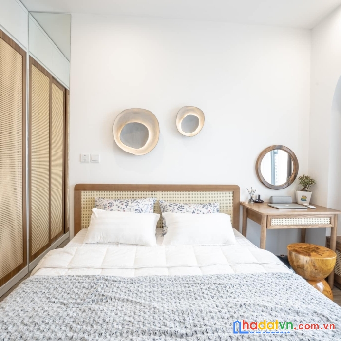 Ngõ thông - trước nhà gần 4m - kinh doanh nhỏ hoặc cho thuê đều được