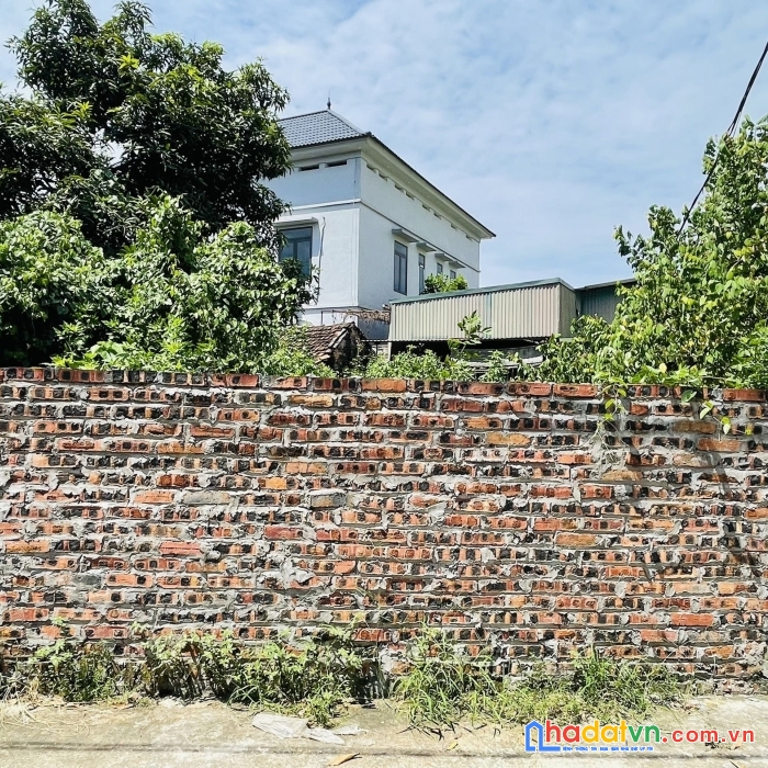 Cc ra hàng 63m bìa làng quan âm giá đẹp, đường ô tô đỗ