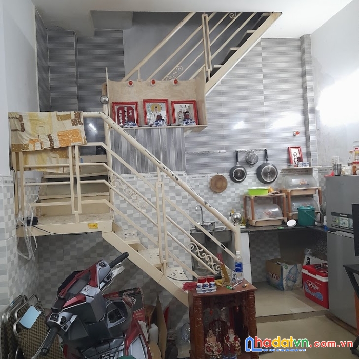 Bán gấp nhà riêng độc lập, tân phú, dtsd 40m2 chỉ 2xtỷ.