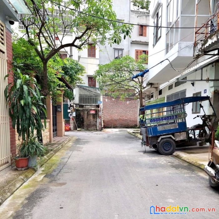 Bán gấp nhà tân mai, ngõ 2 ô tô tránh-ô tô để cửa-kinh doanh, 50m2 x 5 tầng, giá 5.x tỷ (thương