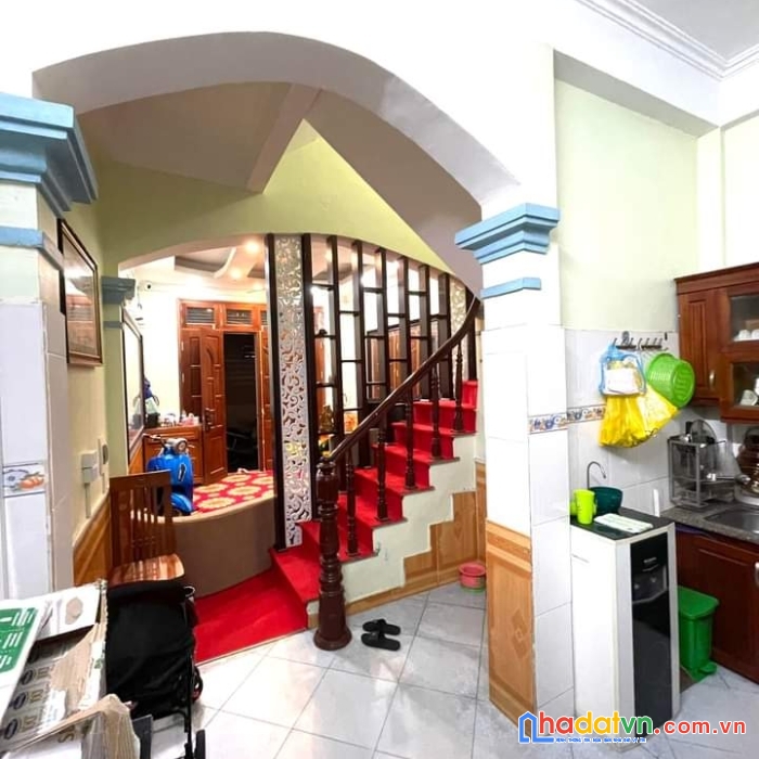 Bán nhà phố linh đàm  , 35m2, 4 tầng, nhà đẹp, sát phố, giá  3.28 tỷ