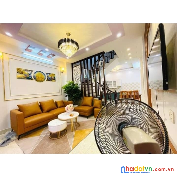 Ô tô gần, phố chính kinh, thanh xuân 38m2, 5 tầng, 2 thoáng, 4.3 tỷ.