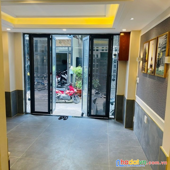 Hxh lũy bán bích, tân phú gần 80m2 chỉ hơn 5 tỷ tặng toàn bộ nội thất