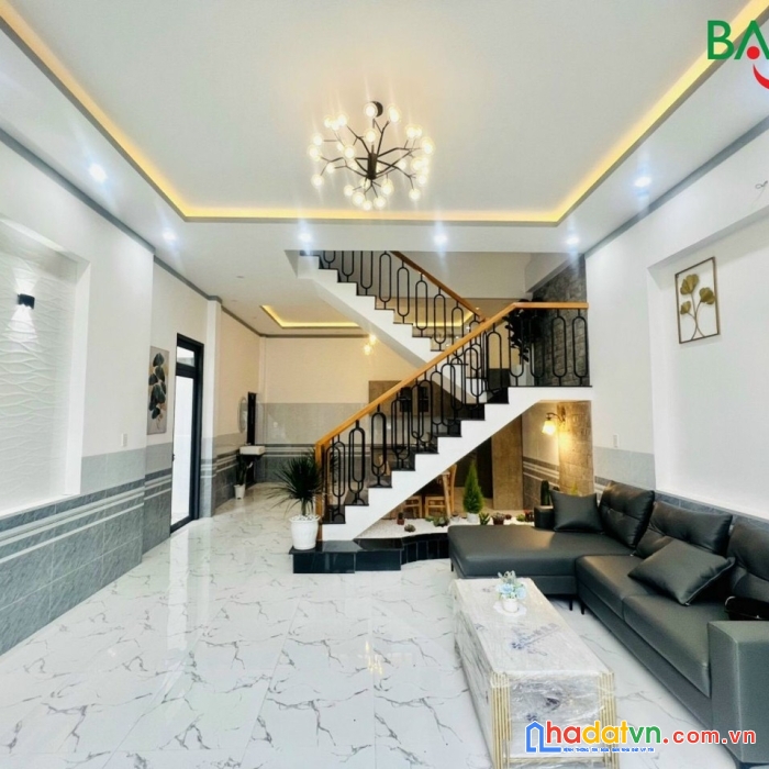 Nhà lầu sang trọng, sổ riêng thổ cư đường oto thông chỉ 2,7 tỷ p.hố nai