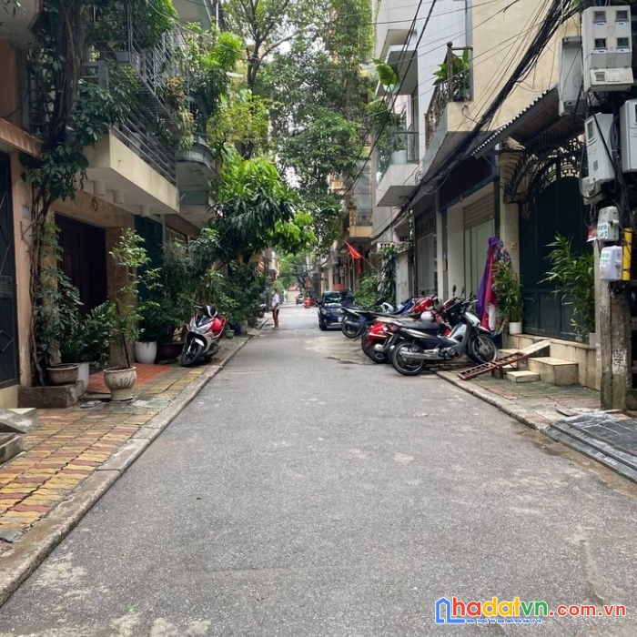 Bán nhà nguyễn khuyến, văn quán 36m2 * 5 tầng, giá 4.9 tỷ xe hơi vào nhà.