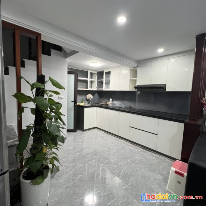 Nhà ngọc thụy – siêu gần phố cổ - nhà đẹp long lanh – 3.85 tỷ