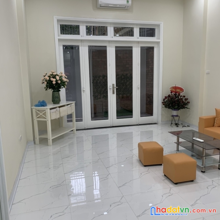 Mặt phố phan văn trường, kinh doanh thời trang, 36m2, 6 tầng, 13 tỷ 3
