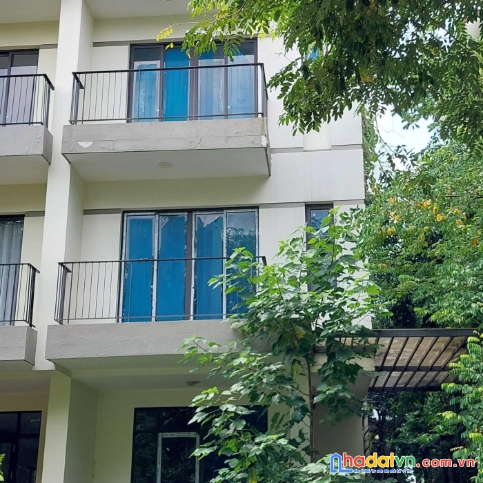 Chính chủ trực tiếp bán btlk vinhomes thăng long, thô chưa hoàn thiện, view vườn hoa