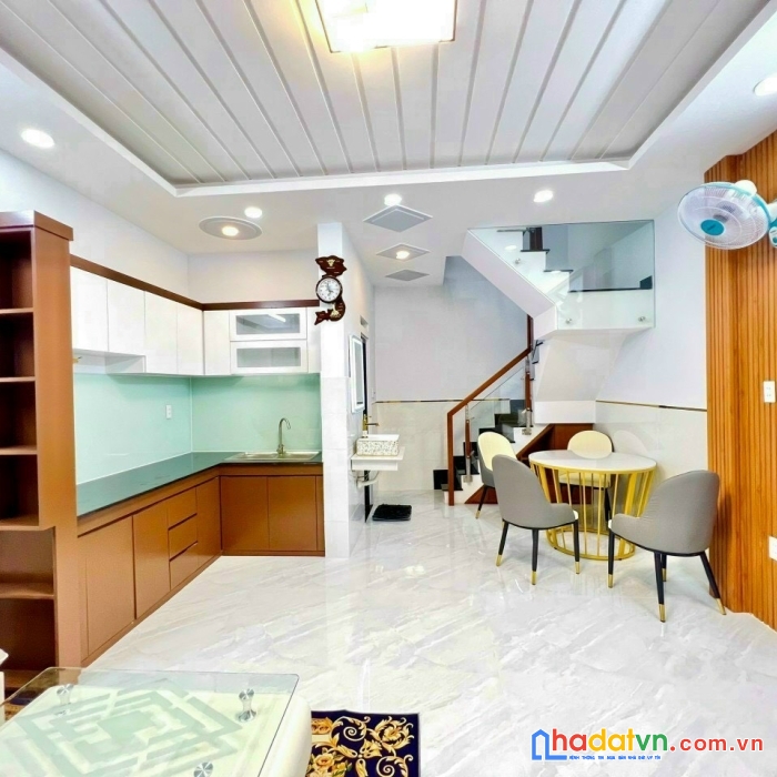 Hẻm 1 sẹc hẻm 274 lê trực, 4.5 x 7.2m, 2 pn, đẹp, bình thạnh, dt 32m², giá 4.1 tỷ