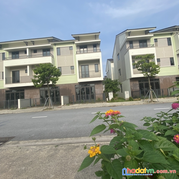 Bán căn shophouse 90m2, 3 tầng căn góc vườn hoa view sông cực chill tại đô thị centa city
